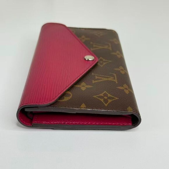 Louis Vuitton Monogram Canvas Wallet with Pink Accents and Classic LV Logo Desig - Picture 4 of 7